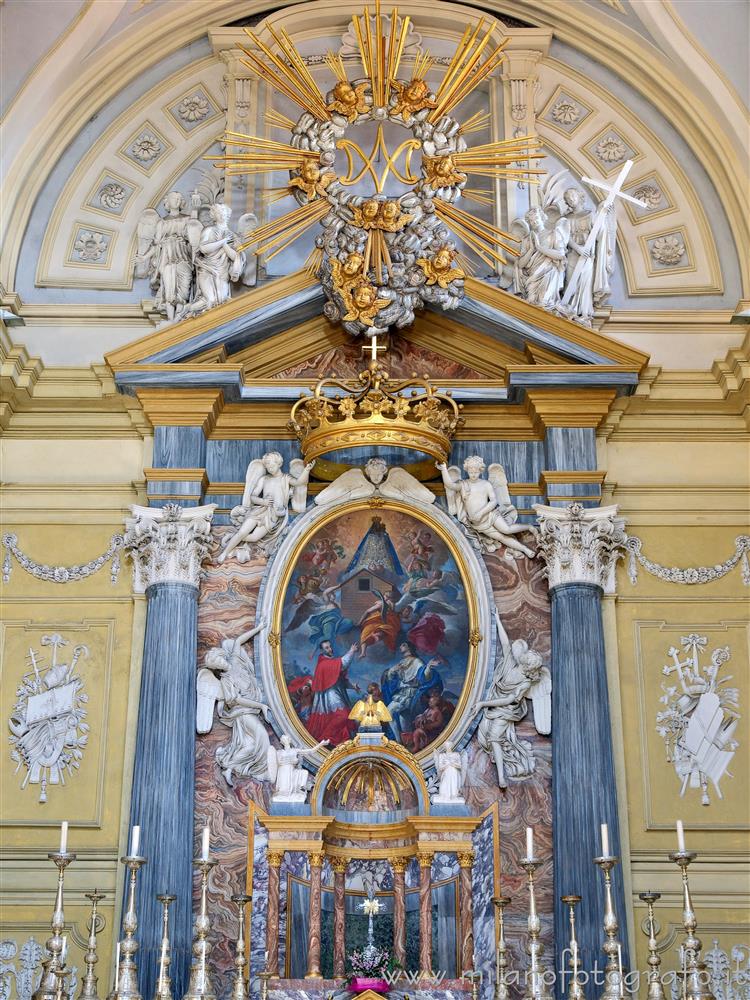 Graglia (Biella) - Ancona dell'altare maggiore della chiesa del Santuario della Madonna di Loreto